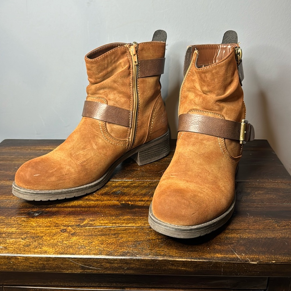 DUNES Side Buckle Side Zip Boots